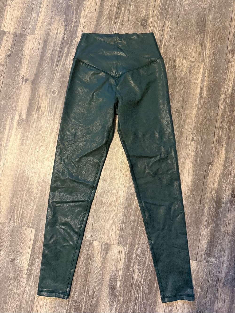 Offline by Aerie sz small